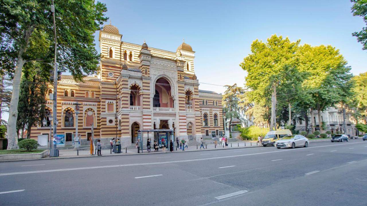 Apartament Near The Opera Tbilisi Zewnętrze zdjęcie