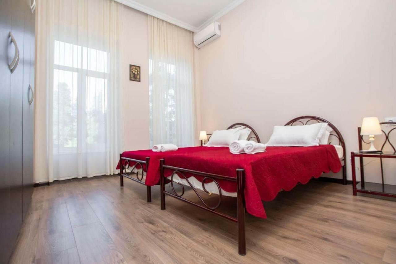 Apartament Near The Opera Tbilisi Zewnętrze zdjęcie